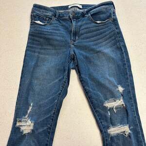 Abercrombie & Fitch The Super Skinny Mid Rise Jeans Size 30x10R